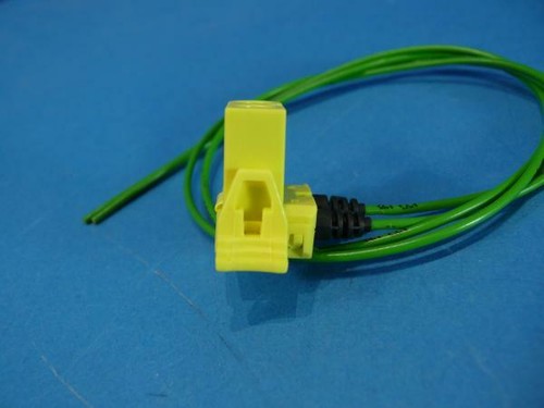 Cable With Plug For Headlight BMW 3 Series/5 Series/7 Series E30/E32/E34 - Picture 2 of 5