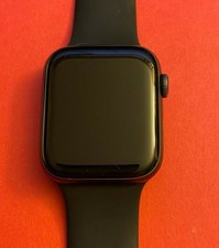 Apple Watch SE 44mm Space Gray Aluminum Case with Black Sport Band -  Regular (GPS) (MYDT2LL/A) online kaufen | eBay
