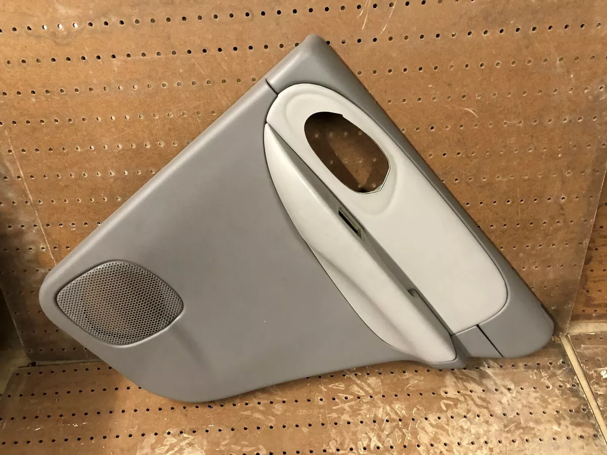 2007 chevy trailblazer door on sale panel