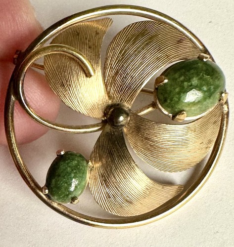 Spilla vintage Carl Art giada verde 1/20 oro 12 carati fiore pieno metà secolo firmata