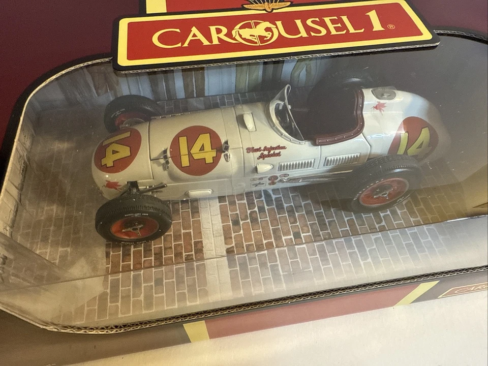 Carousel 1 родстер Kurtis Kraft No4554 1954 победитель Indy 500 Билл Вукович 1:18 - Изображение 3 из 4