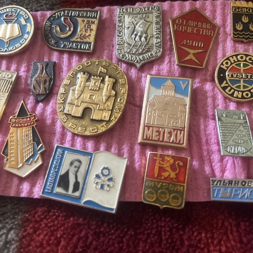 Vintage Badge Collection -1970’s - Picture 6 of 8