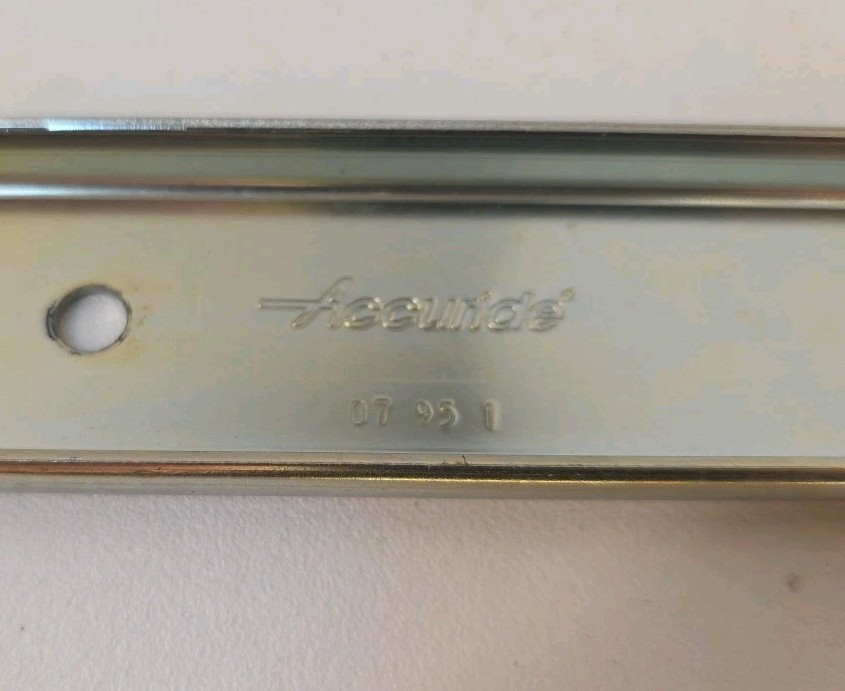 Accuride Drawer Slide 1 Pair 22" Closed (Extends 16")  To 38" Heavy Duty 