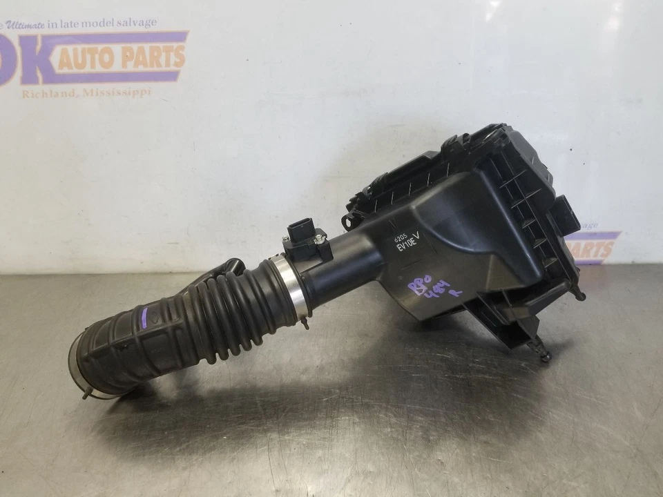 16 2016 NISSAN 370Z NISMO PASSENGER RIGHT ENGINE AIR CLEANER INTAKE BOX 3.7L - Imagem 2 de 4