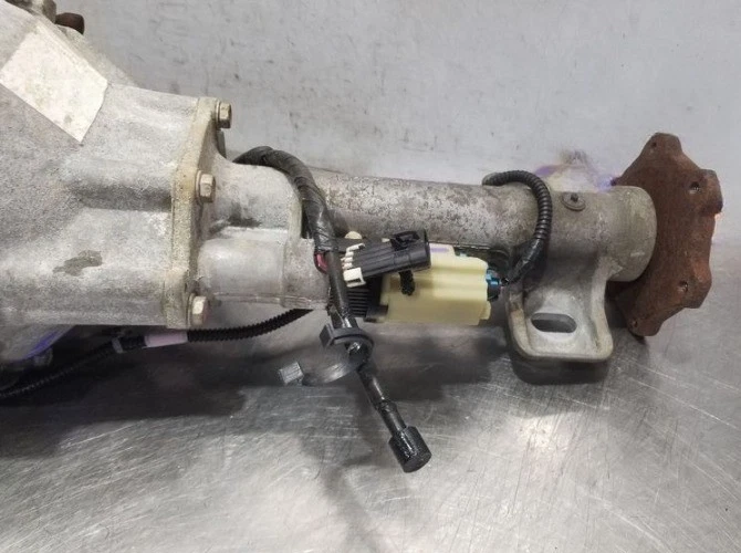 2007-2013 Chevrolet Silverado 1500 Front Differential Carrier Assembly OEM - Imagem 3 de 4