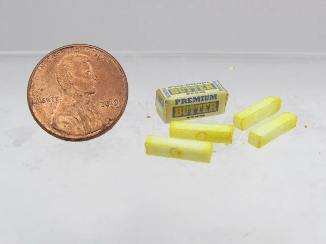 FARROW Dollhouse Miniature Replica Butter Sticks and Box FA11302