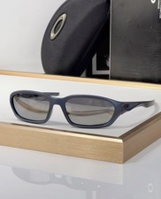 OAKLEY Sport style sungglass - MODEL: 9530 Size: 58 17-140