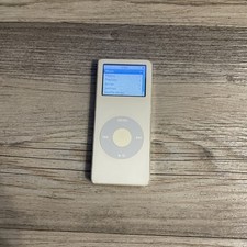 Apple 2GB iPod Nano - 1st Generation - White - MA004LL / A1137