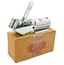 DESTACO 807-S Pneumatic Hold Down Toggle Clamp 807350 145 PSI