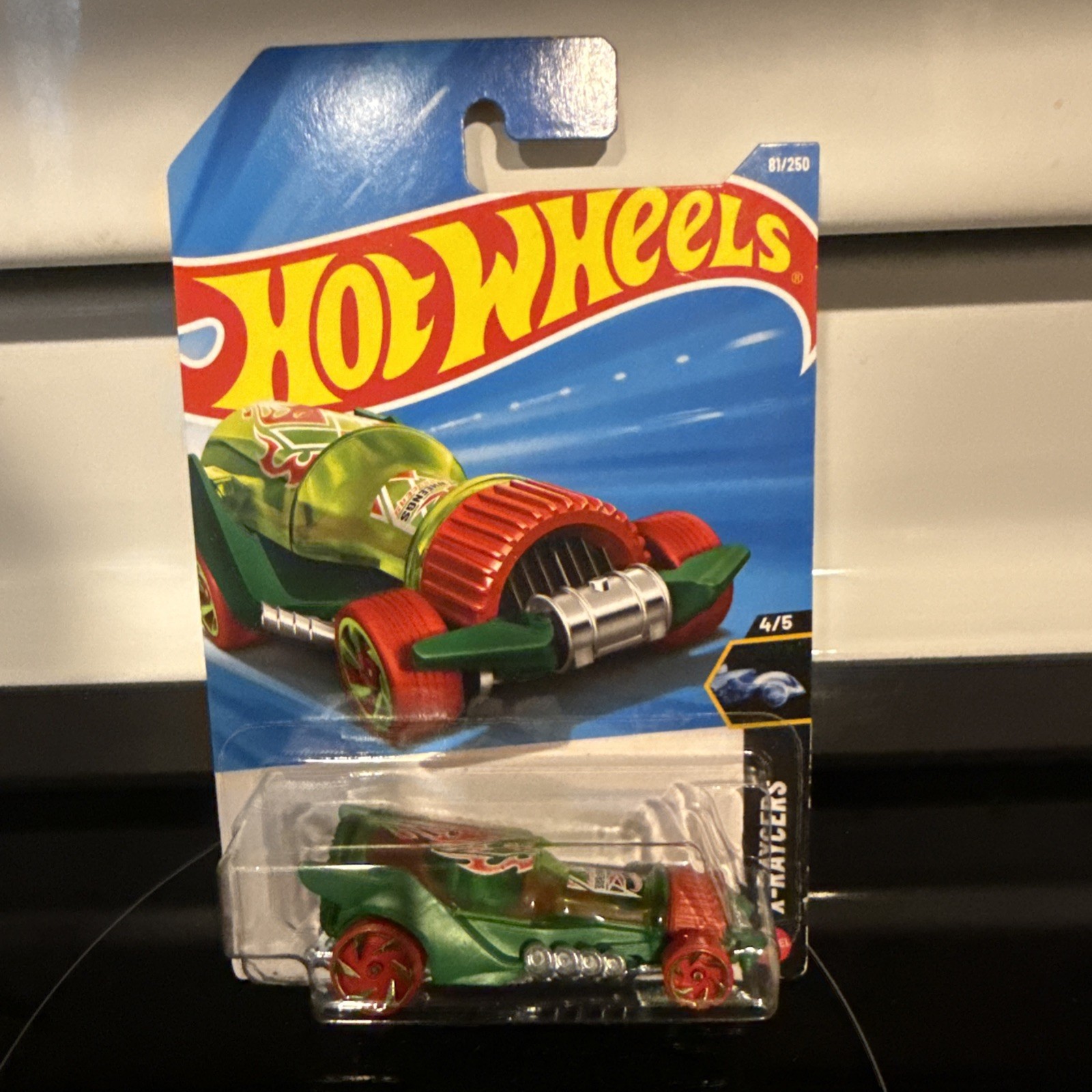 🔥Hot Wheels 2026 D Case Treasure Hunt Hot Wheengs Green Short Card NIB VHTF🔥