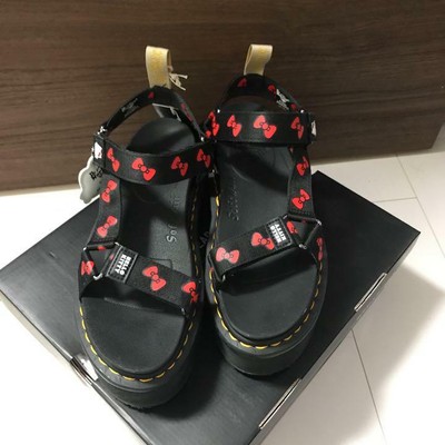 dr martens vegan material