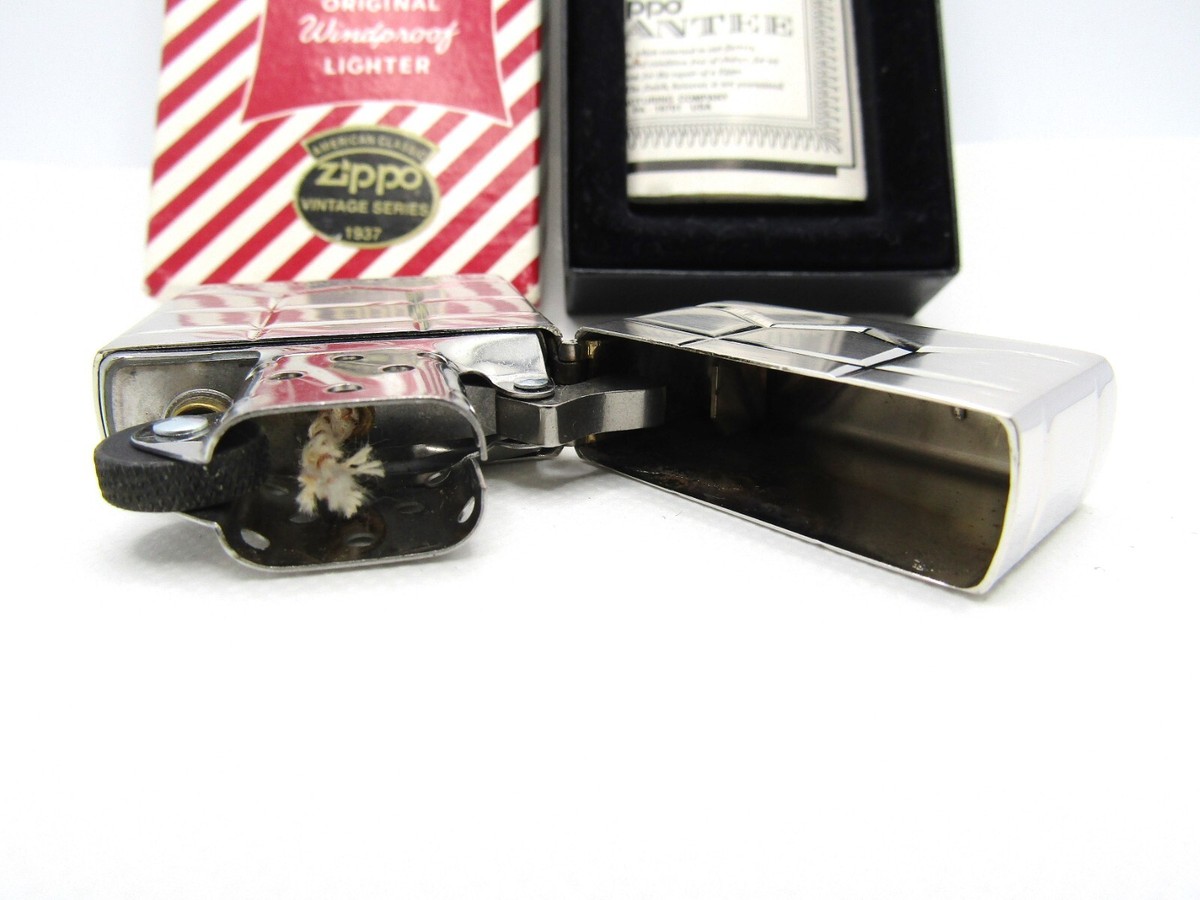 Suntory Whisky Whiskey 4 Sides Engraved 1937 Replica ZIPPO 1999 