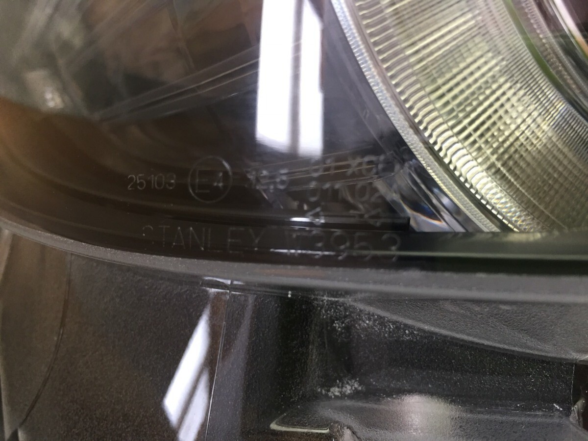 マツダ CX-5 KF5P/KF2P/ 右ライト STANLEY W3953 ☆ マツダ CX-5 KFEP KF2P KF5P 前期 純正 左 ヘッド ライト LED