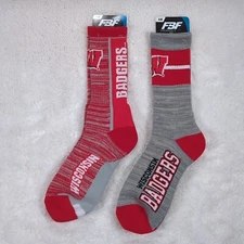 For Bare Feet NCAA Wisconsin Badgers Crew Socks Red Grey Size Large 2 Pairs NWT