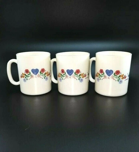 VTG Arcopal France White Swirled Floral Flowers Coffee Tea Cups Mugs Set of 3