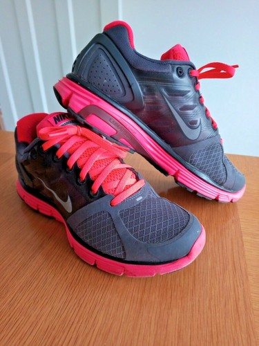 nike lunarglide trainers