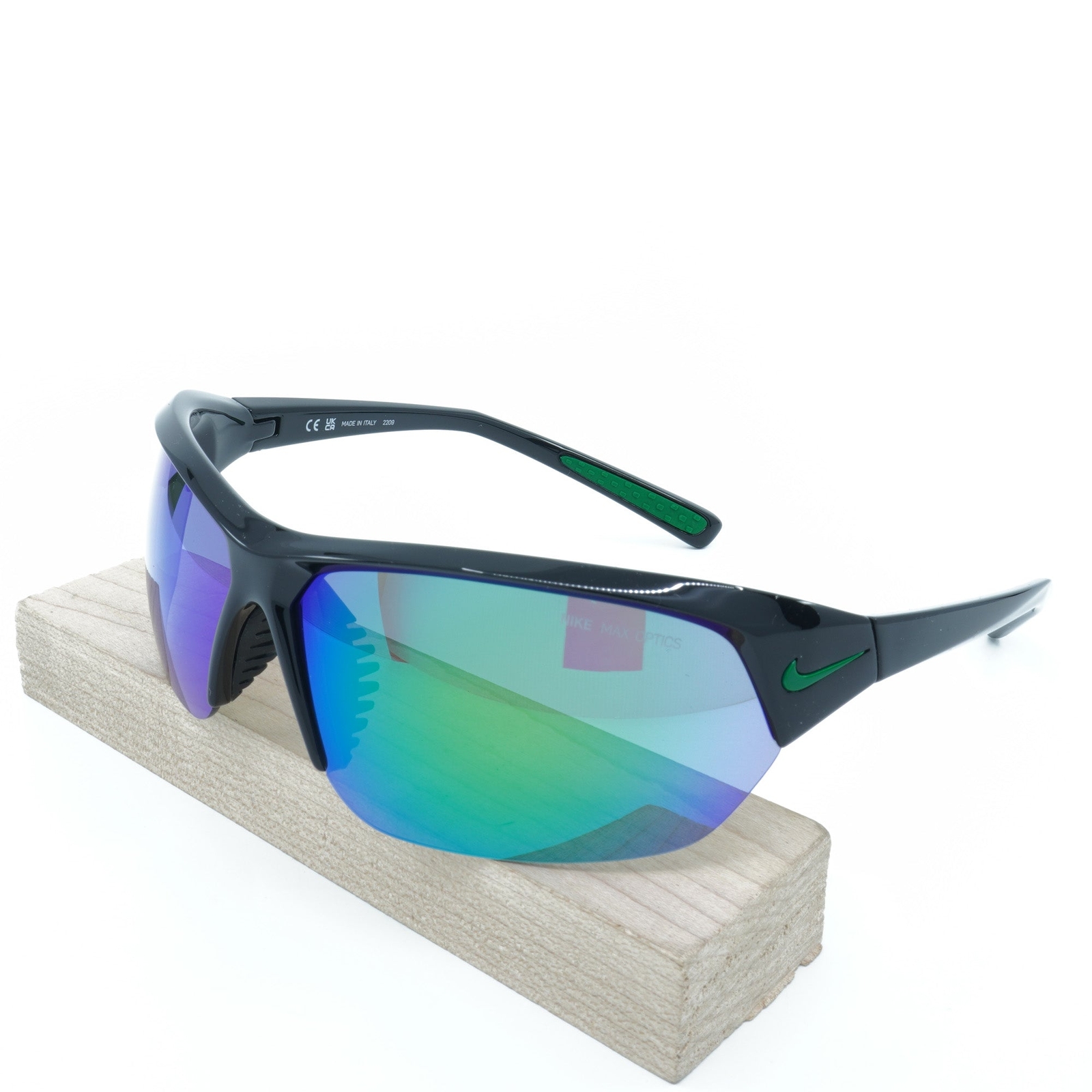 [DV2163-012] Мужские солнцезащитные очки Nike Skylon Ace