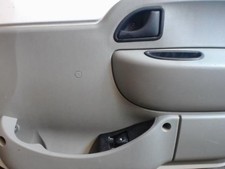 Porte avant et accessoires Nissan KUBISTAR