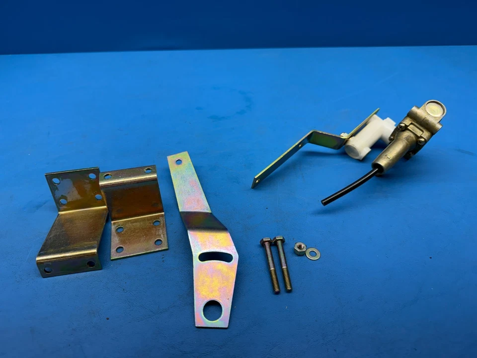 Kit de válvula de control de nivel de altura de suspensión neumática Hadley H00450CE Foto 3 de 4