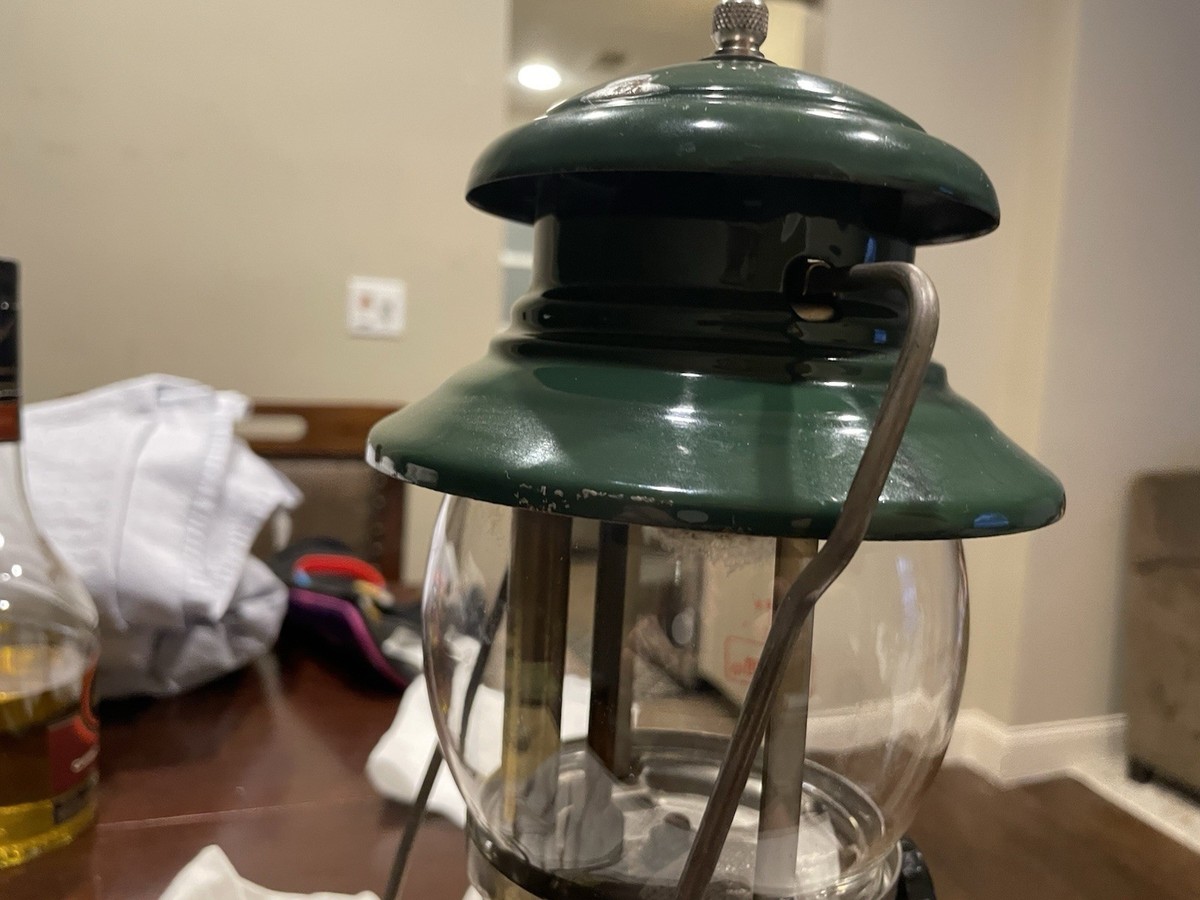Vintage COLEMAN Model 202 Single Mantle Camp Lantern Made in USA