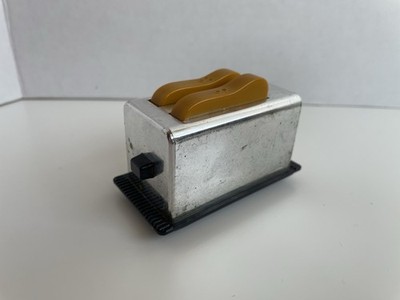 Vintage Silver Toaster with Bread Slices Salt & Pepper Shaker Set Plastic MCM