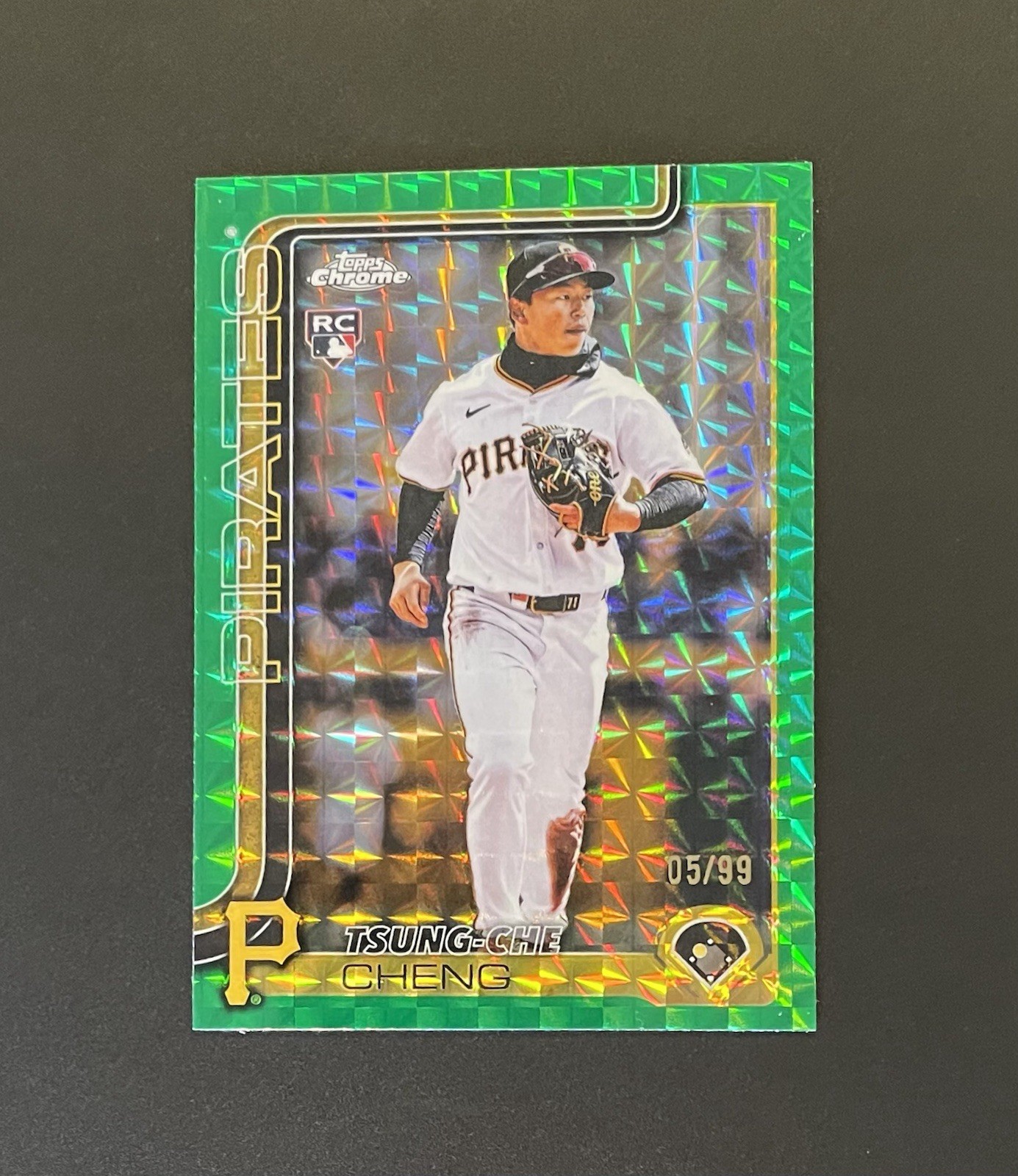 2025 Topps Chrome Update Tsung-Che Cheng /99 Rookie Green Geometric #USC74