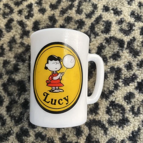 LUCY Peanuts 1969 AVON United Features White Milk Glass Drinking Cup 5 oz VTG