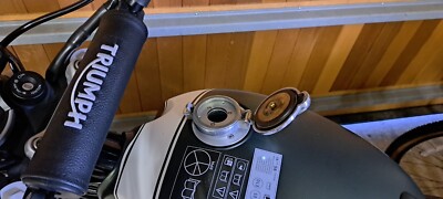 Triumph 400x & Speed 400 Monza Tankdeckel Aluminium poliert