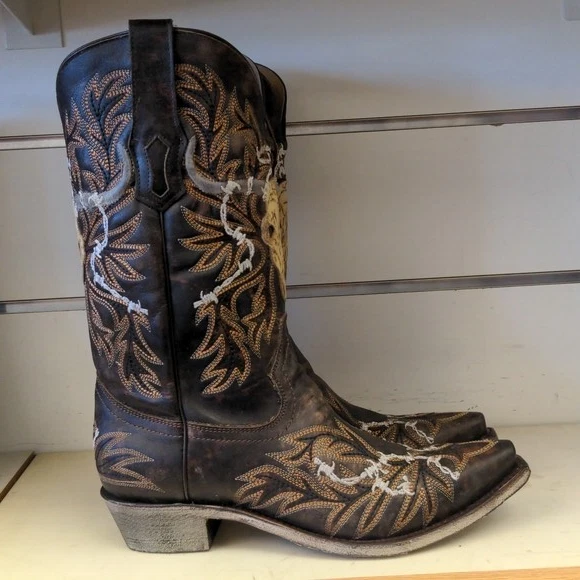Corral skull deals cowboy boots