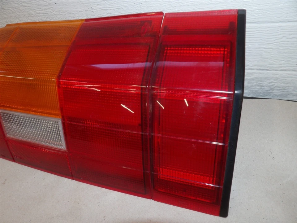 LÁMPARA TRASERA IZQUIERDA IZQUIERDA MONTAJE LUZ MERCURY CAPRI 1991-93 EXCELENTE ESTADO Foto 4 de 4