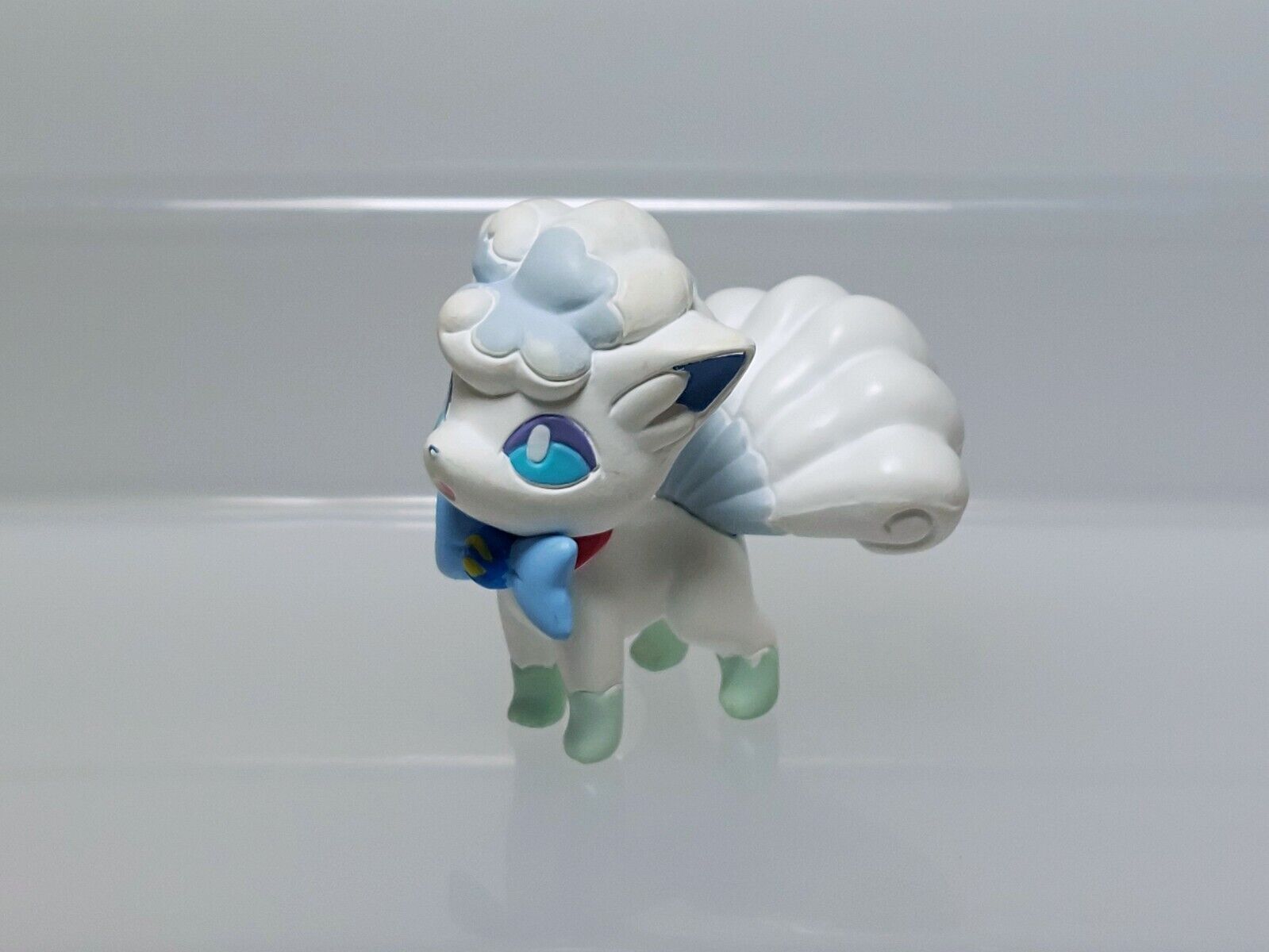 Pokemon MonColle EX EMC_22 Vulpix (Alola Form)animota