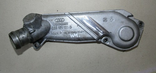 Audi A4 C5 VW Passat 3B3 3B6 2.5 TDI Diesel Thermostatgehäuse 059121121D