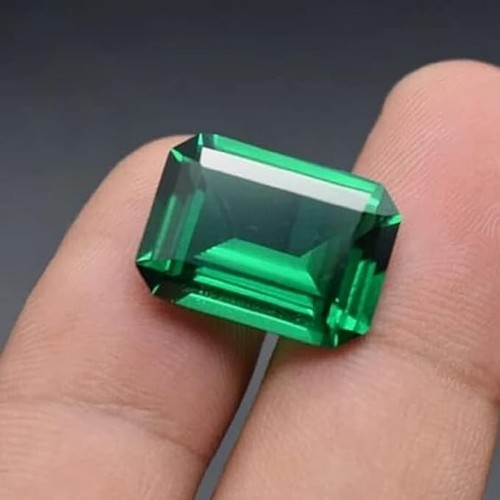 Emerald Hydrothermal Loose Gemstone Top Quality Green Stone Octagon Zambia - Picture 2 of 6