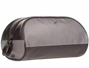 nike toiletry kit