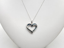 10k White Gold Round Diamond Heart Pendant Necklace