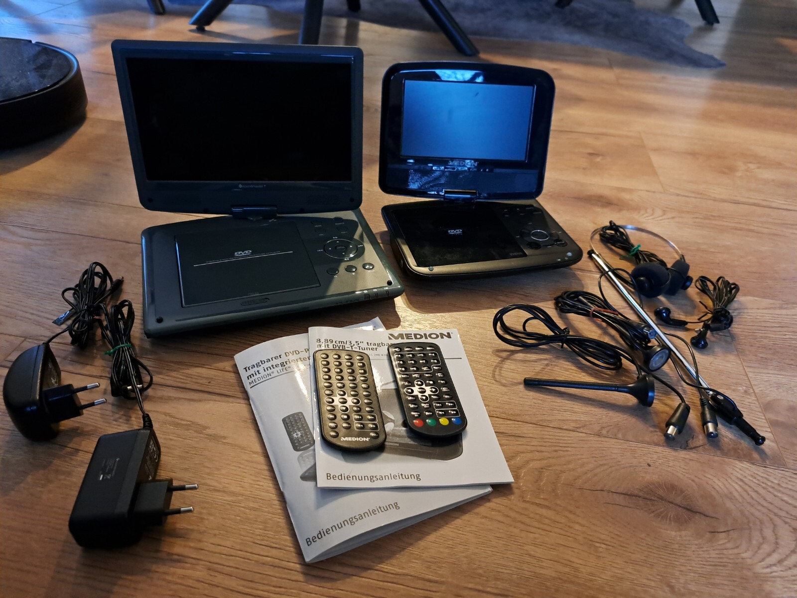 Soundmaster Und Medion Tragbarer Dvd Player eBay