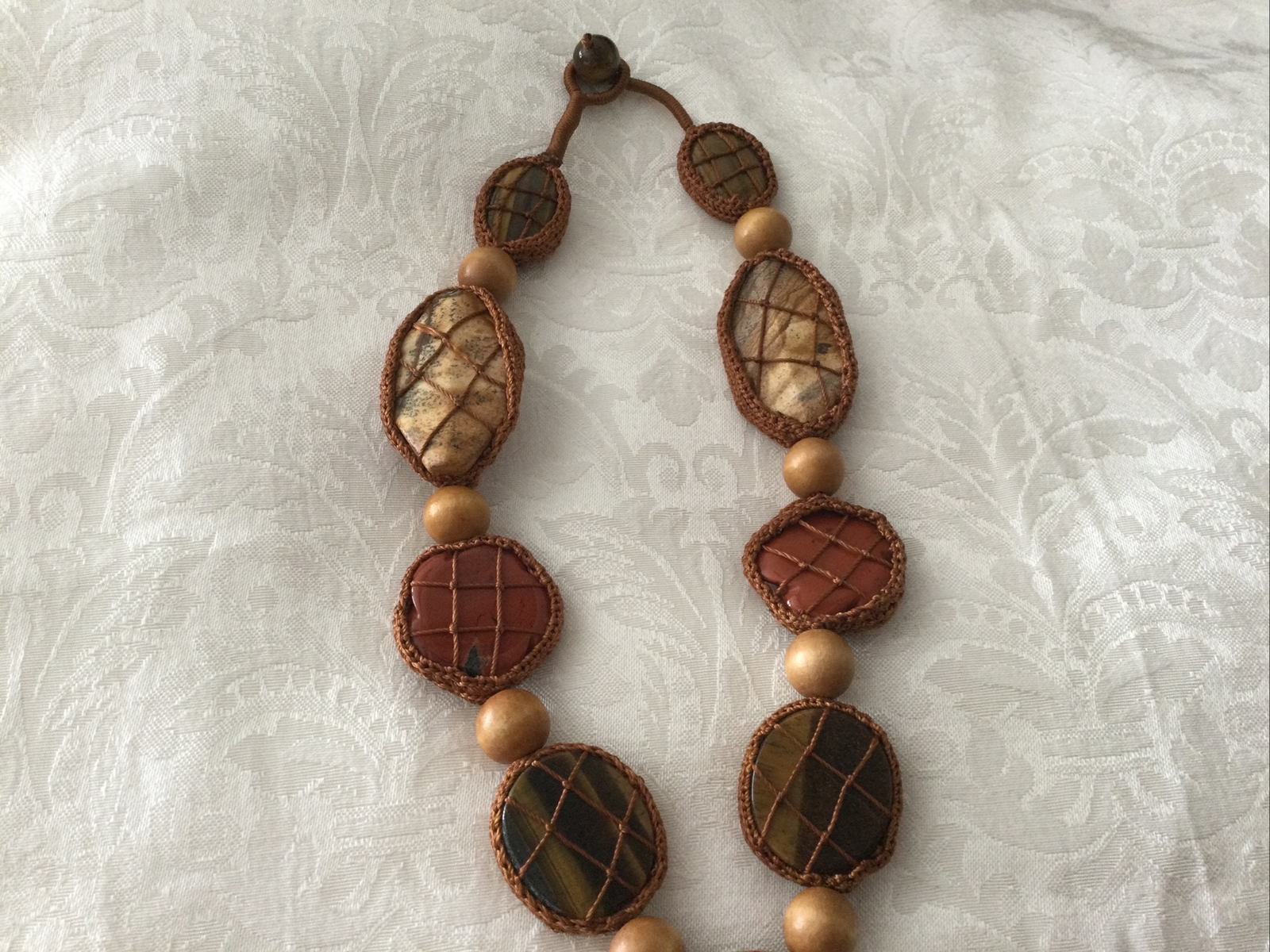 macramé necklace - image 11