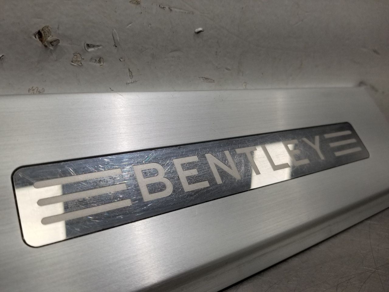 Bentley Bentayga REAR+LEFT Scuff plate P/N 36A853375B