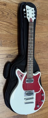 2006 Volkswagen First Act Red Garage Master Electric Guitar w/ Original Gig Bag