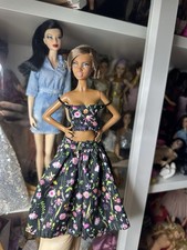 2010 MATTEL BARBIE BASICS BLACK LABEL COLLECTOR FASHION DOLLMODEL 08