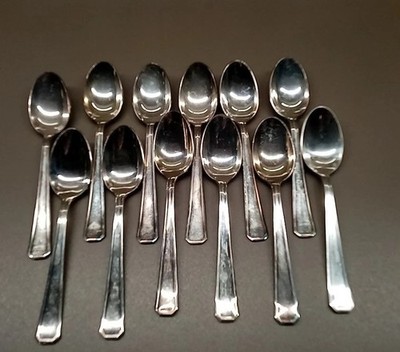 Lot De 12 Cuillères à Café En Métal Argenté - Style Antique (1920-1949)