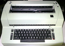 IBM Correcting Selectric II Typewriter Green Untested