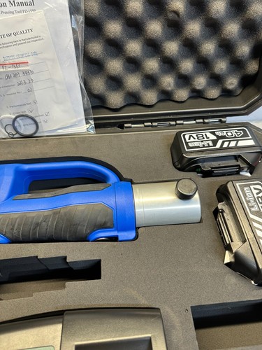 Ali Express PZ1550 Battery Powered Hydraulic Crimper Tool w/Case, 2 batteries - Picture 5 of 11