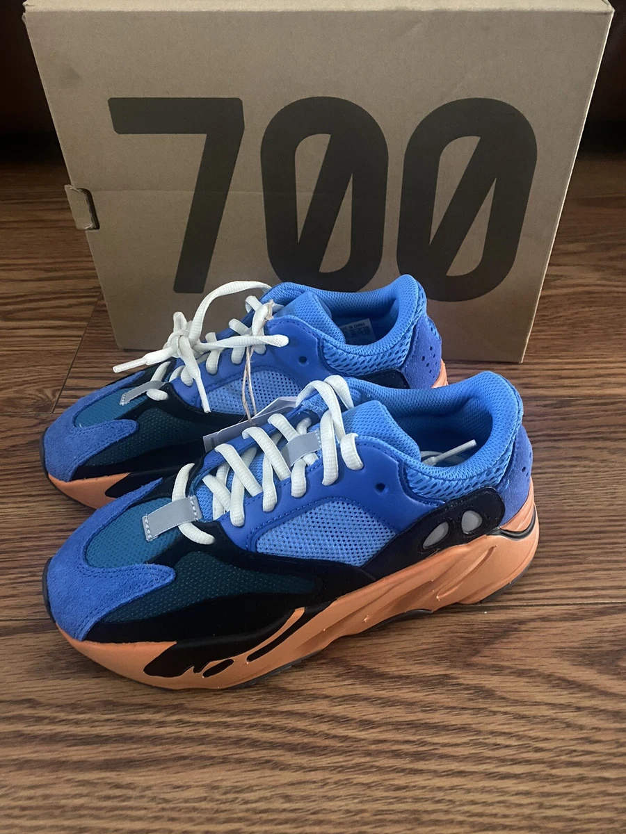 Basket yeezy deals boost 700
