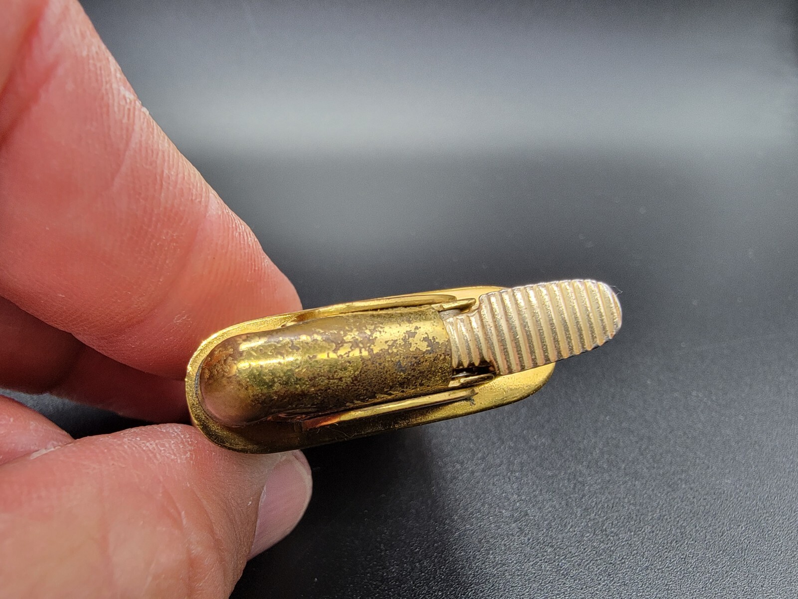 Vintage 1950s Evans Banner Gold Plated Art Deco Lighter . Working . Unique 