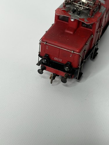 VINTAGE MARKLIN HO SCALE E6302 POWERED ELECTRIC LOCOMOTIVE TRAIN - Picture 7 of 10