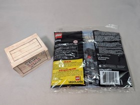 Brand New LEGO DC Universe Super Heroes The Batmobile Mini Set 30446 Polybag