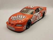ACTION RACING 1999 TONY STEWART #20 HOME DEPOT PONTIAC 1:24 DIE CAST LE NASCAR