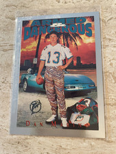 1992 Skybox Primetime Metallic FB #M09 Dan Marino - Miami Dolphins HOF  MT