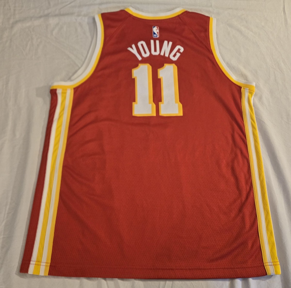 Trae Young #11 Nike swingman dri-fit Atlanta Hawks jersey sz youth